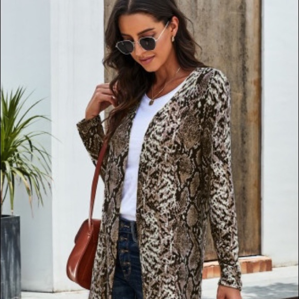 Snake Print Long fashion Cardigan🍂